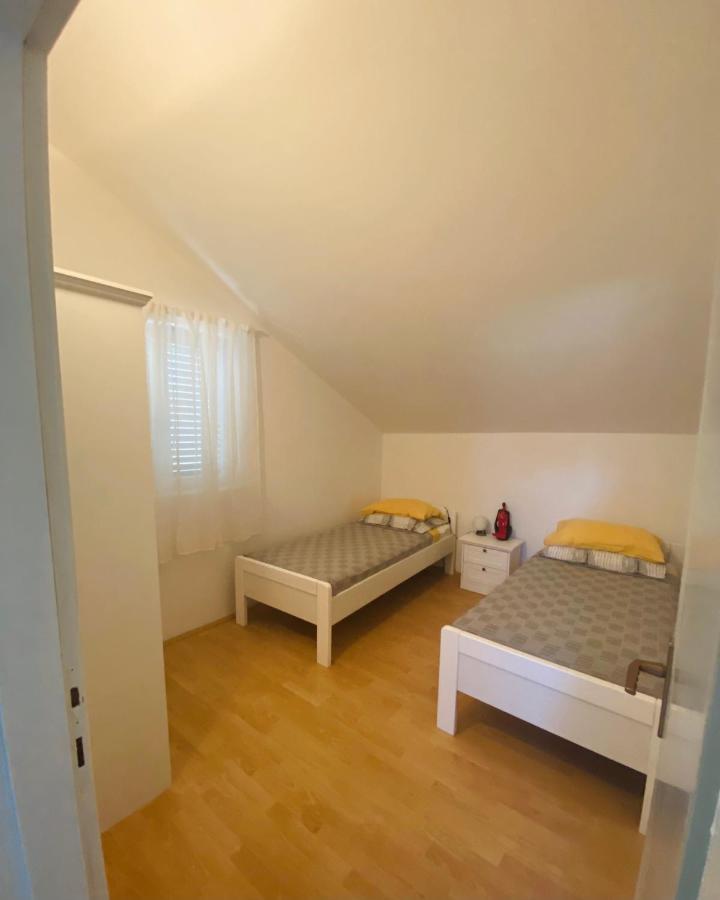 Apartments 'Stine' 奥瑞比克 外观 照片